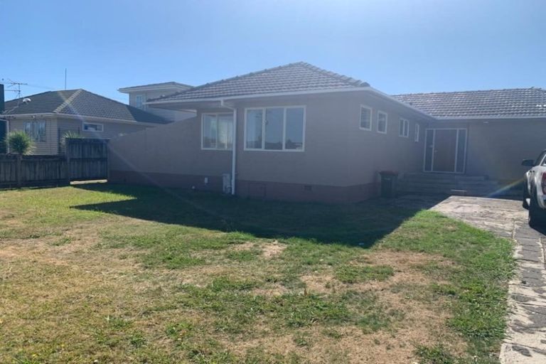 Photo of property in 17 View Road, Papakura, 2110