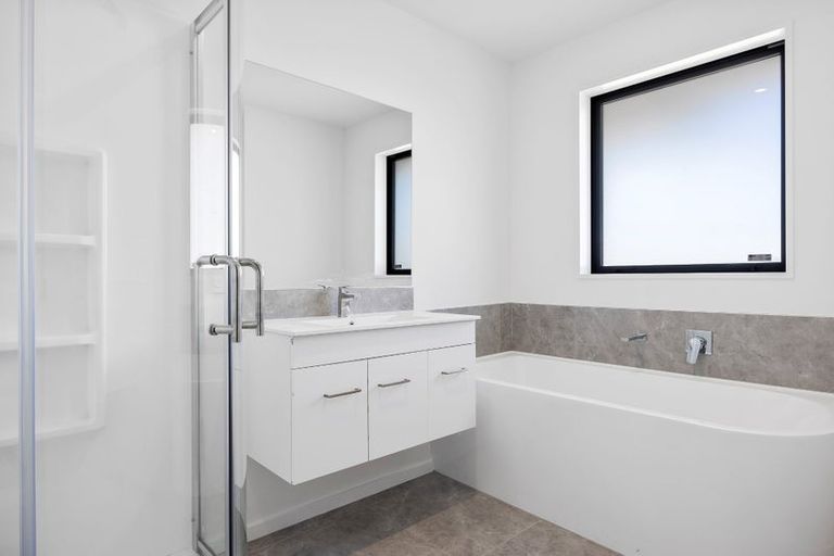 Photo of property in 20 Plover Avenue, Amberley, 7410