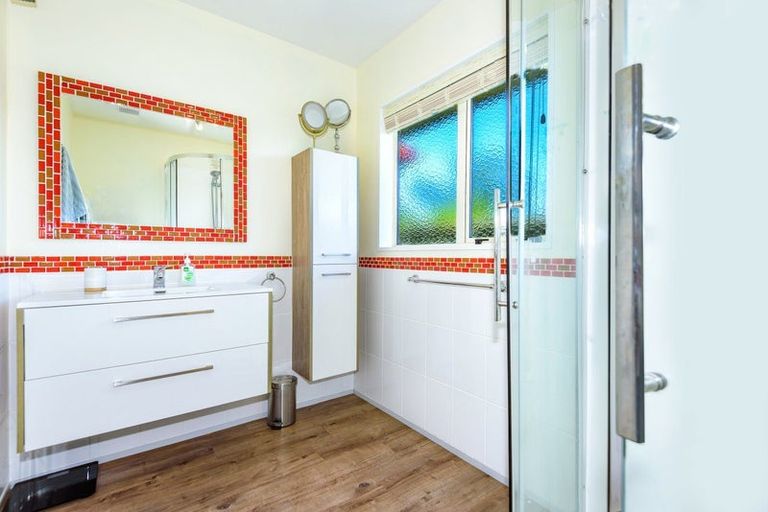 Photo of property in 7b Ronald George Place, Parklands, Christchurch, 8083