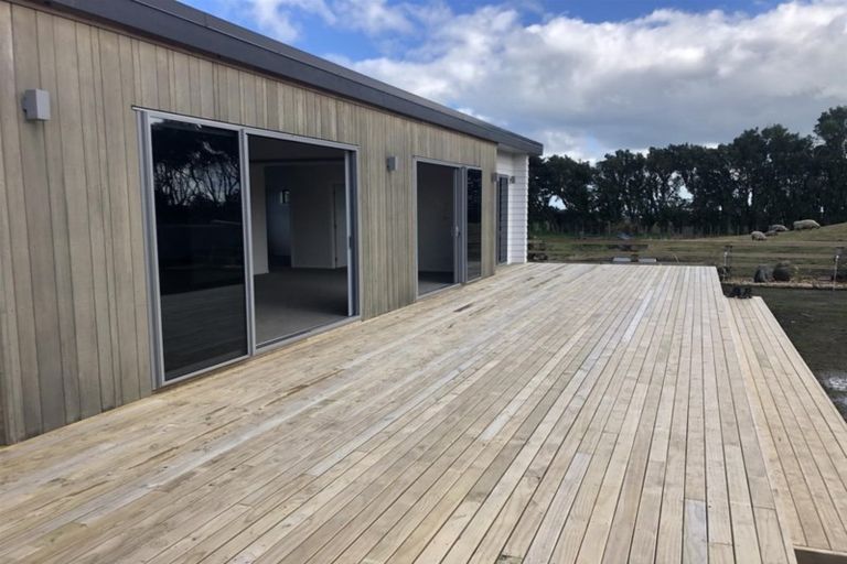 Photo of property in 1399 Auroa Road, Awatuna, Hawera, 4679