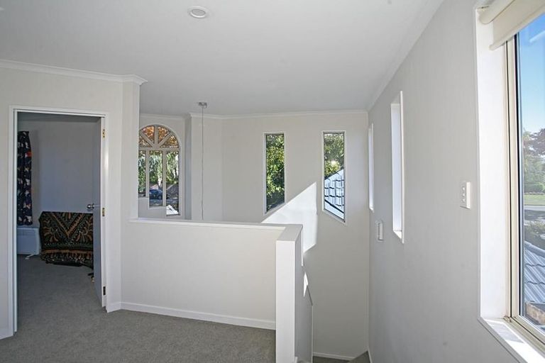 Photo of property in 408a Memorial Avenue, Burnside, Christchurch, 8053