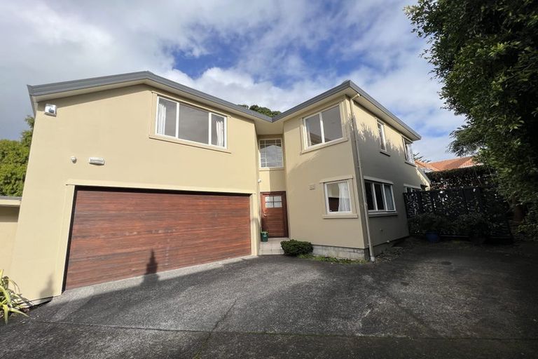 Photo of property in 2/25 Seacliffe Avenue, Belmont, Auckland, 0622