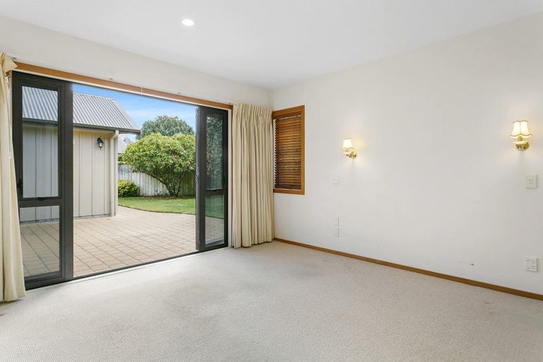 Photo of property in 15 The Circle, Nukuhau, Taupo, 3330