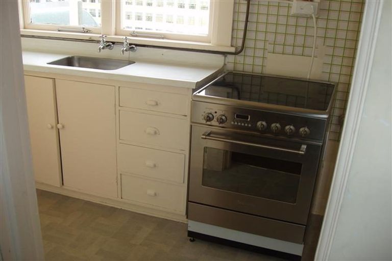 Photo of property in 21 Central Terrace, Kelburn, Wellington, 6012