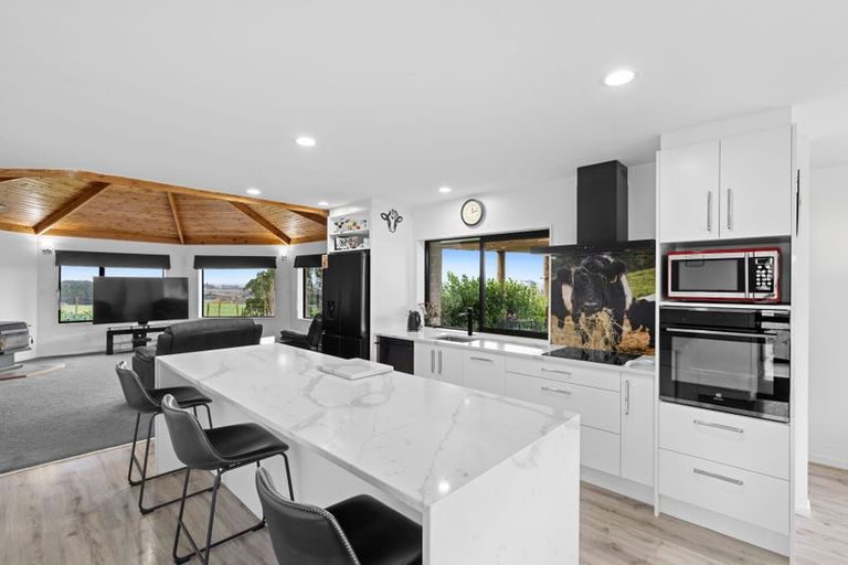 Photo of property in 88 Heights Road, Shannon, Palmerston North, 4474