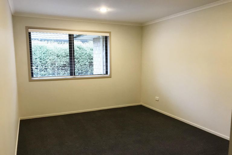Photo of property in 19 Moira Drive, Tuakau, 2121