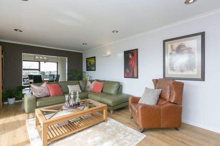 Photo of property in 22 Culzean Grove, Bell Block, New Plymouth, 4312