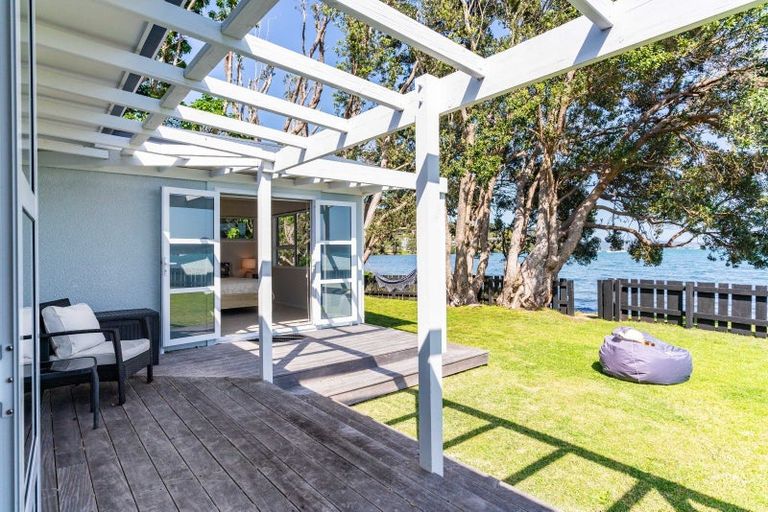 Photo of property in 2050 Whangarei Heads Road, Whangarei Heads, Whangarei, 0174