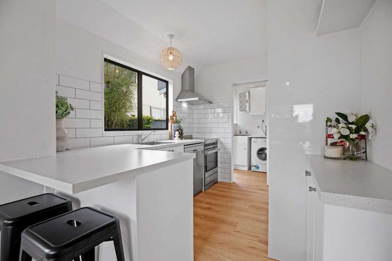 Photo of property in 1 Hall Road, Matua, Tauranga, 3110