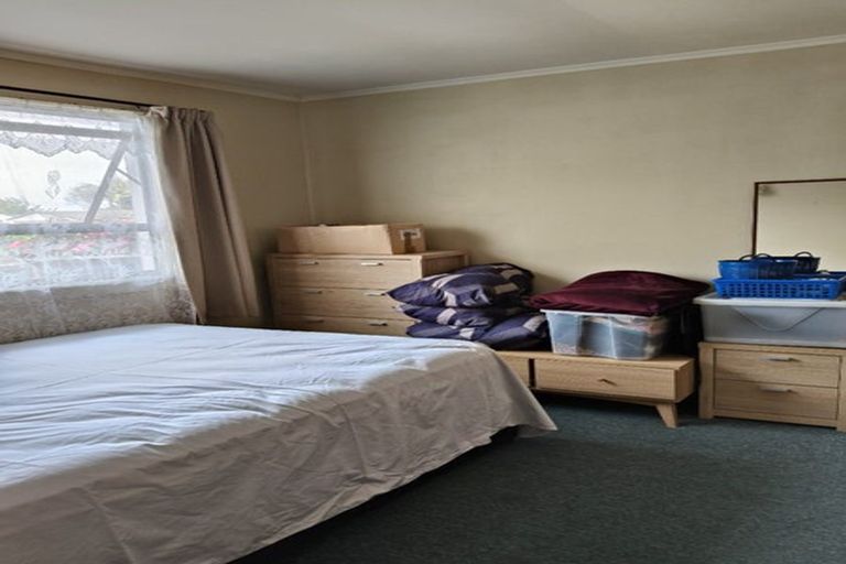 Photo of property in 2b Dinniss Avenue, Regent, Whangarei, 0112