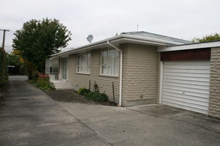 Photo of property in 1/387 Withells Road, Avonhead, Christchurch, 8042