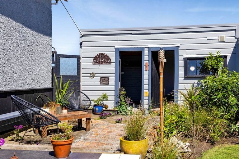 Photo of property in 21 Egmont Street, Patea, 4520