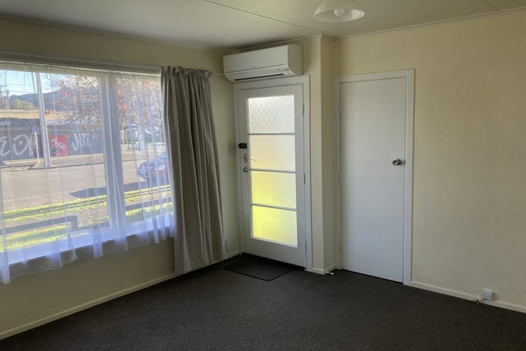 Photo of property in Shakespeare Flats, 8/48 Merton Street, Trentham, Upper Hutt, 5018