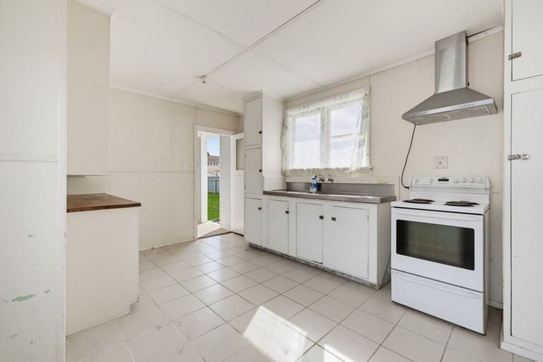 Photo of property in 15 Cameron Crescent, Masterton, 5810