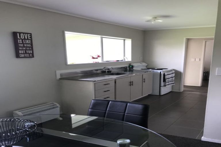 Photo of property in 87 Benmore Avenue, Cloverlea, Palmerston North, 4412