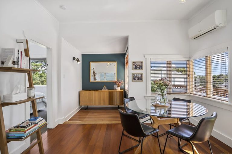 Photo of property in 70 Park Road, Glenfield, Auckland, 0629