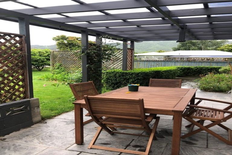 Photo of property in 8a Arnot Avenue, Clouston Park, Upper Hutt, 5018