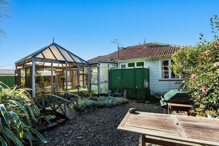 Photo of property in 38 Dover Road, Wainuiomata, Lower Hutt, 5014