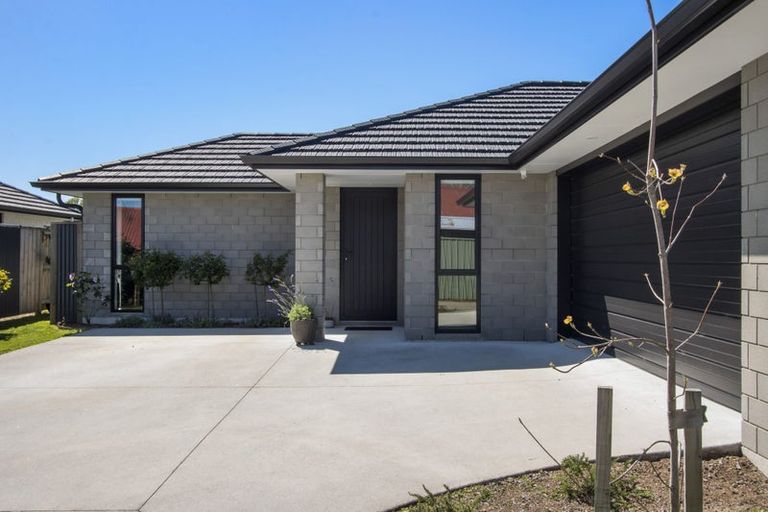 Photo of property in 2/10d Clive Road, Katikati, 3129