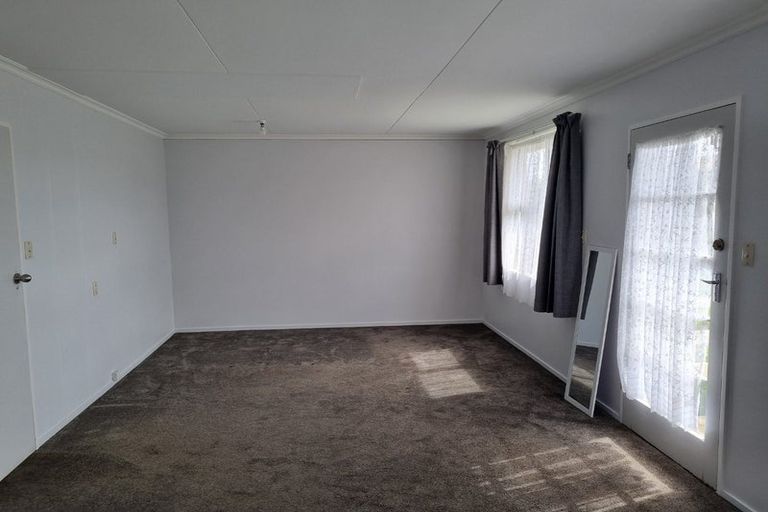 Photo of property in 1-12/71 Main Street, Mataura, 9712