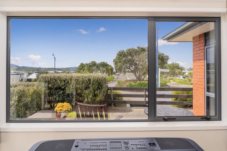 Photo of property in 6 Roseberry Place, Whitianga, 3510