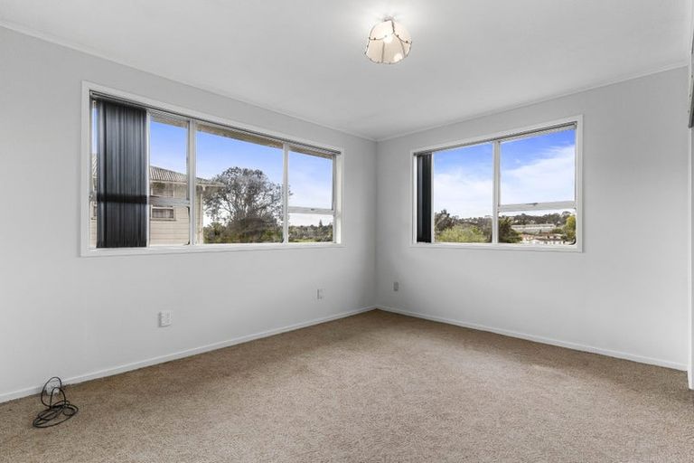 Photo of property in 44 Chislehurst Street, Henderson, Auckland, 0612