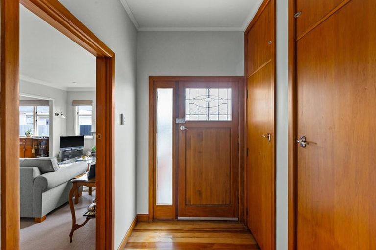 Photo of property in 153 Gloucester Street, Taradale, Napier, 4112