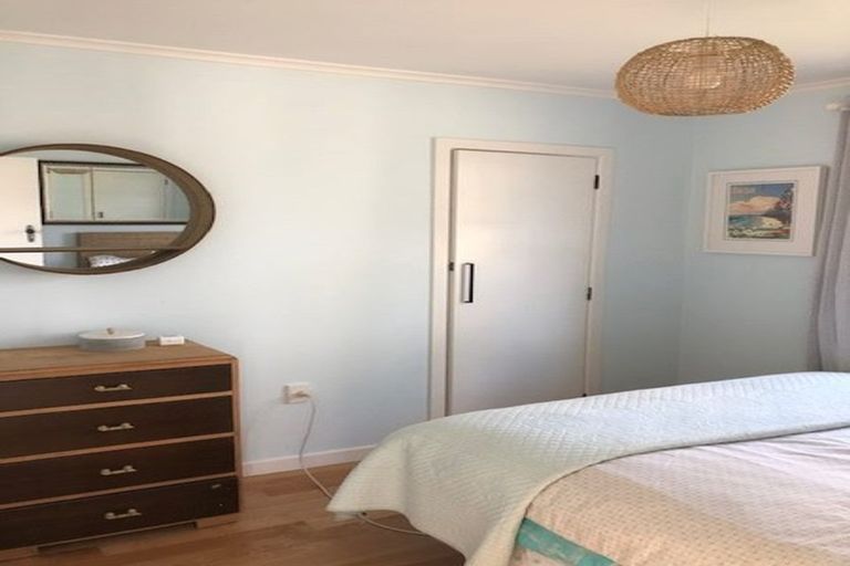 Photo of property in 98 Eskdale Road, Birkdale, Auckland, 0626