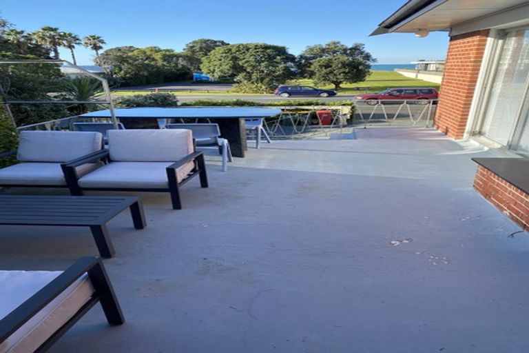 Photo of property in 2/416 Hibiscus Coast Highway, Orewa, 0931