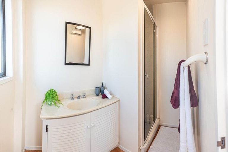 Photo of property in 2 Rubens Place, Burnside, Christchurch, 8053