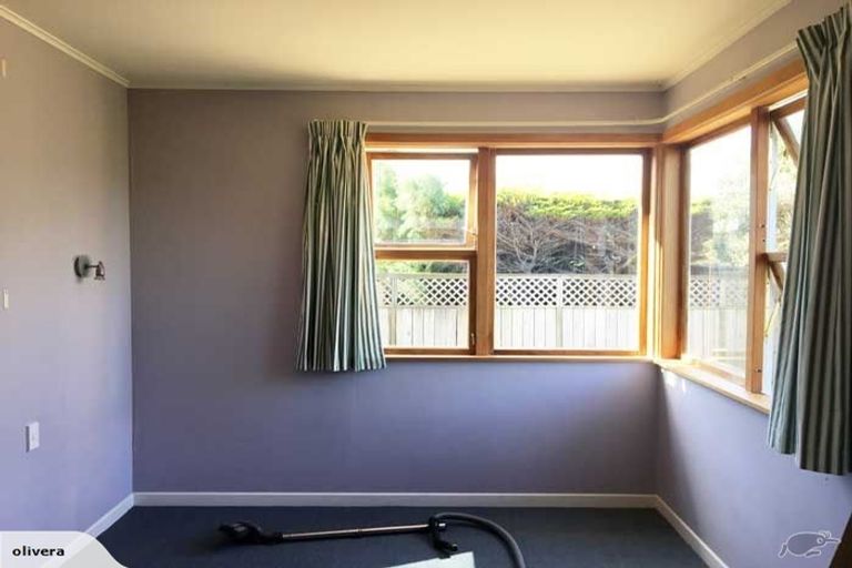 Photo of property in 122b Apu Crescent, Lyall Bay, Wellington, 6022
