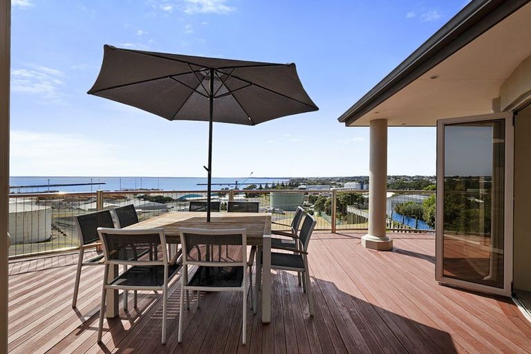 Photo of property in 22b Findlay Street, Moturoa, New Plymouth, 4310