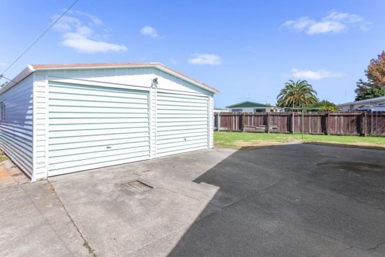 Photo of property in 2 Ratima Place, Whakatane, 3120