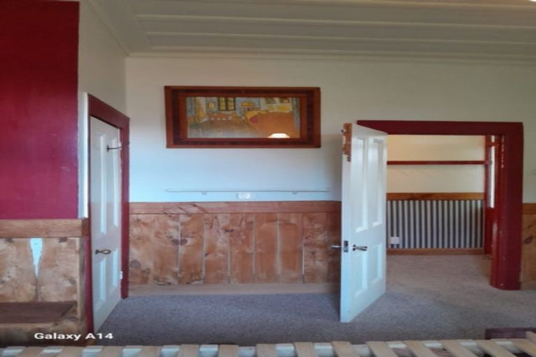 Photo of property in 51 Ellesmere Street, Ravensbourne, Dunedin, 9022