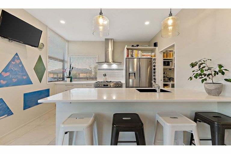 Photo of property in 12 Dow Square, Wigram, Christchurch, 8025