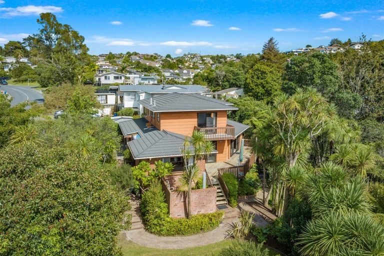 Photo of property in 47 Saddleback Rise, Murrays Bay, Auckland, 0630