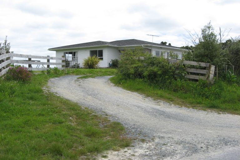 Photo of property in 1651 Kaipara Hills Road, Kaipara Flats, Warkworth, 0984