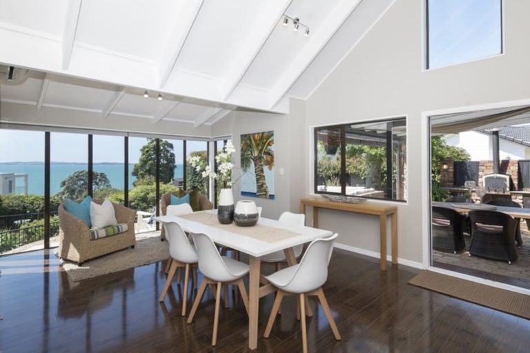 Photo of property in 9 Colleen Court, Cockle Bay, Auckland, 2014