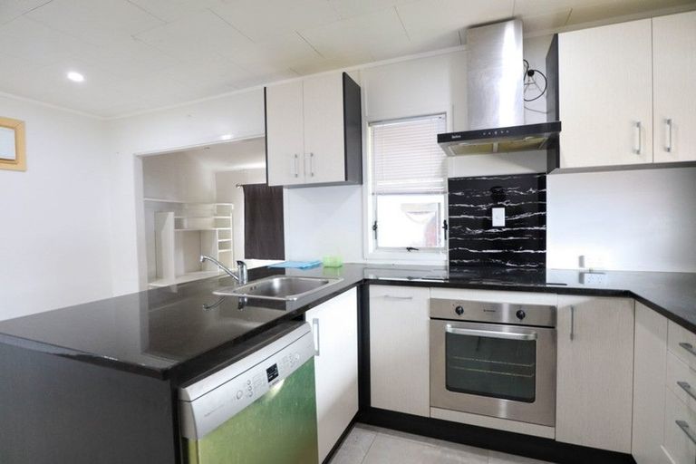 Photo of property in 12 Secretariat Place, Randwick Park, Auckland, 2105