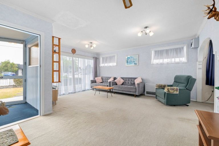 Photo of property in 44 Macdonald Road, Glenview, Hamilton, 3206