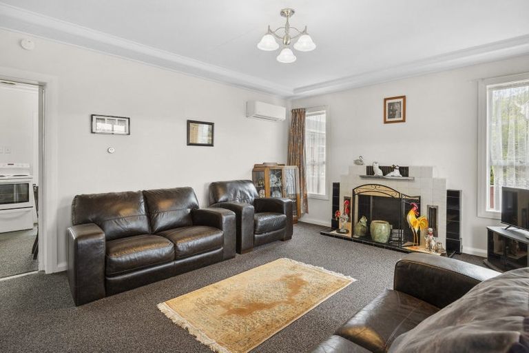 Photo of property in 27 Bush Road, Mosgiel, 9024