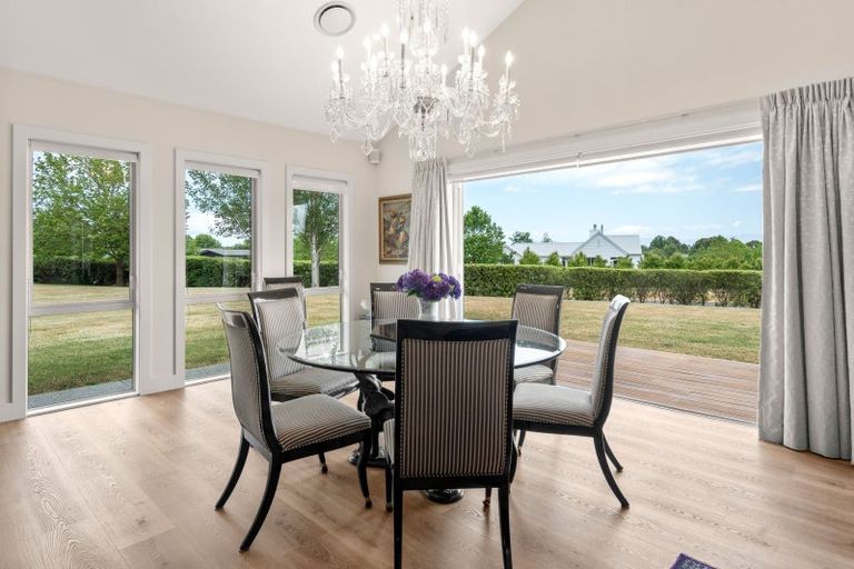 Photo of property in 98 Oxford Street, Martinborough, 5711