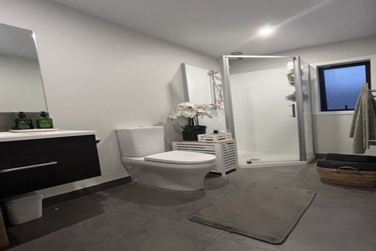 Photo of property in 35 Nobilo Road, Kumeu, 0810