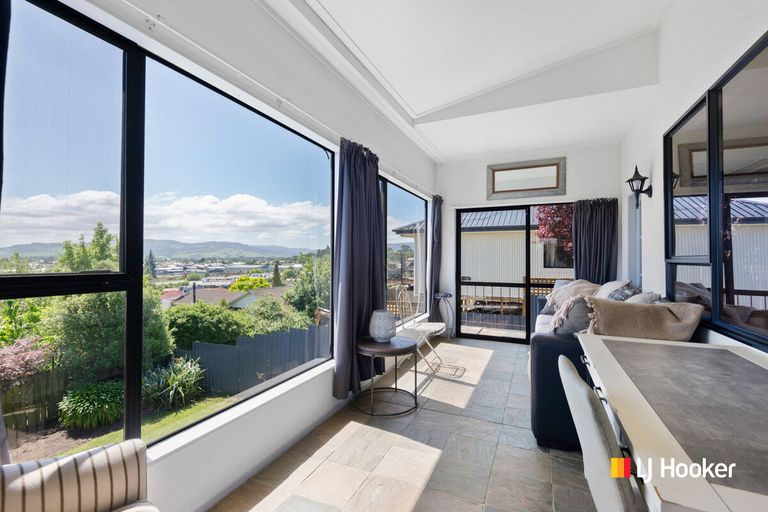 Photo of property in 19 Braeside, Kinmont Park, Mosgiel, 9024