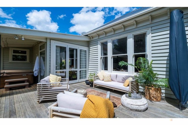 Photo of property in 22 Mckenzie Street, Geraldine, 7930