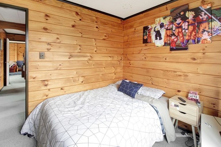 Photo of property in 8a Ngaire Street, Longburn, Palmerston North, 4412