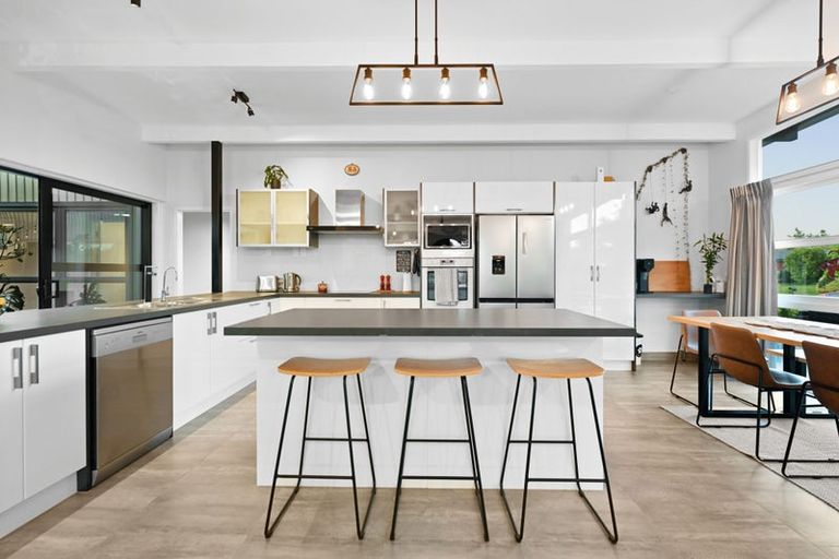 Photo of property in 11 Hillary Street, Chedworth, Hamilton, 3210