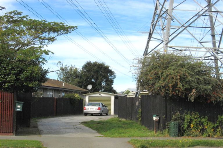 Photo of property in 3/91 Middlepark Road, Sockburn, Christchurch, 8042