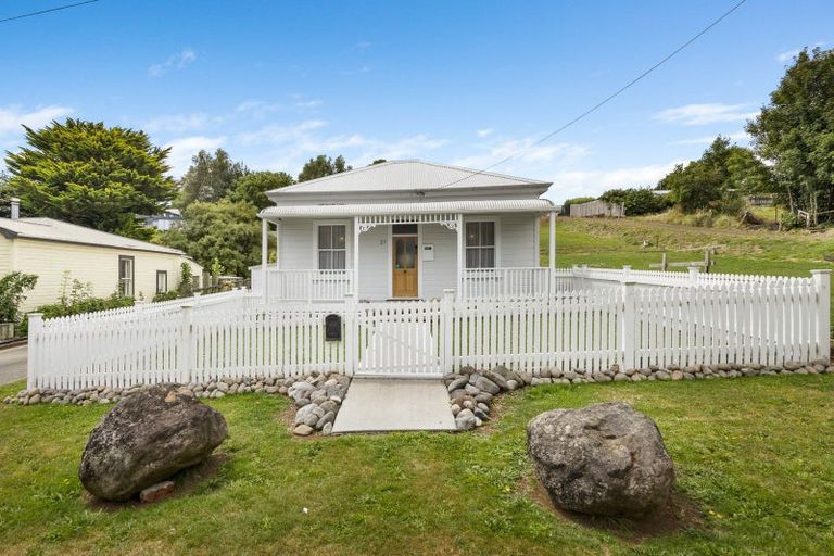 Photo of property in 27 Foyle Street, Ohakune, 4625