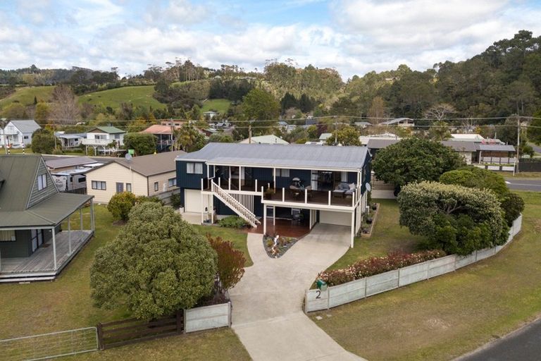 Photo of property in 2 Banks Street, Cooks Beach, Whitianga, 3591